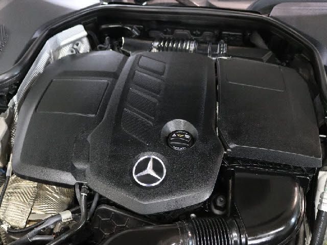 MERCEDES BENZ E CLAS 2017 Image 31