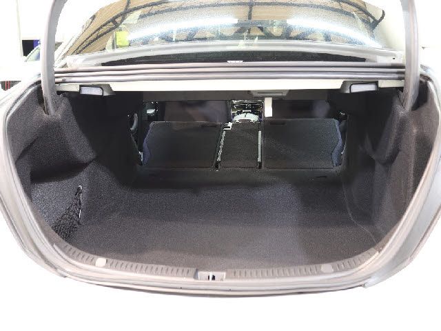 MERCEDES BENZ E CLAS 2017 Image 31