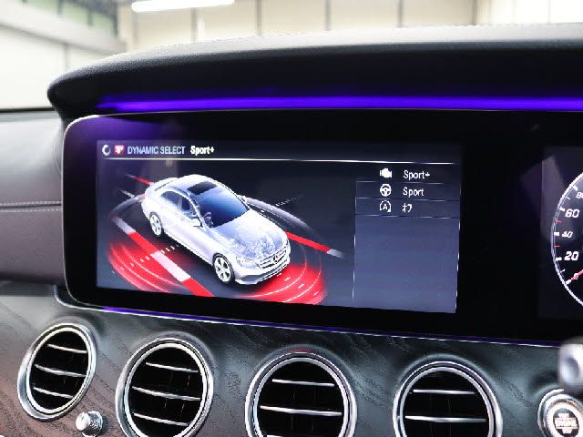 MERCEDES BENZ E CLAS 2017 Image 31