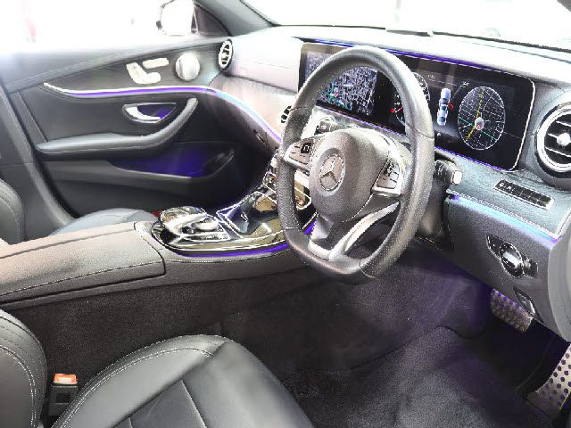 MERCEDES BENZ E CLAS 2017 Image 31