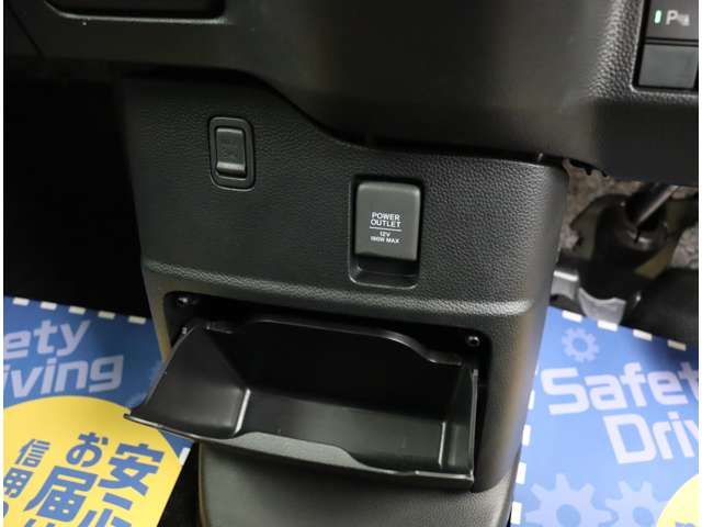 HONDA N BOX CUSTOM 2022 Image 31