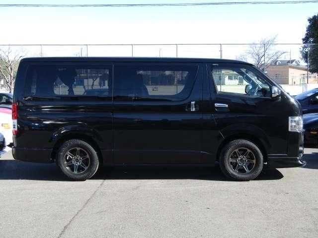 TOYOTA HIACE VAN 2WD 2020 Image 31