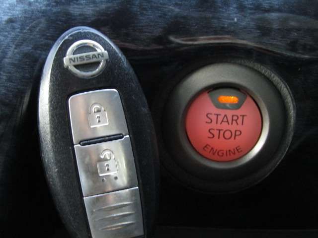 NISSAN NV350 CARAVAN 2016 Image 31