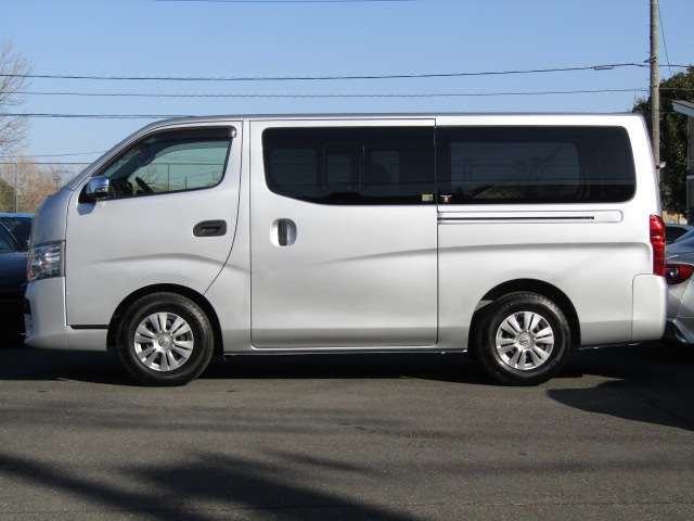 NISSAN NV350 CARAVAN 2020 Image 31