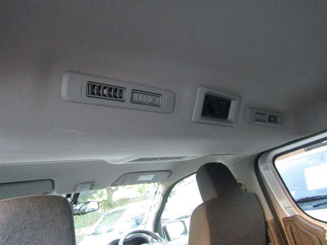 NISSAN NV350 CARAVAN 2020 Image 31