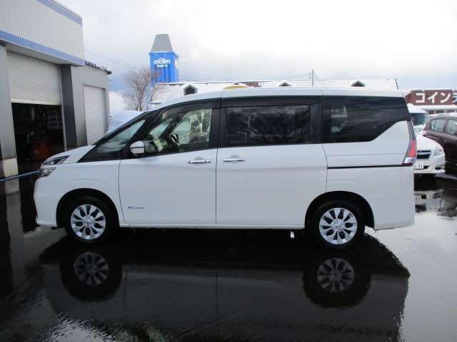 NISSAN SERENA  WG 4WD 2018 Image 31