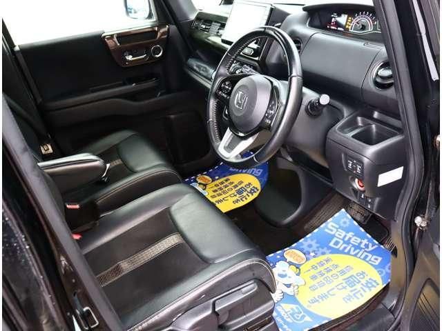 HONDA N BOX CUSTOM 2018 Image 31