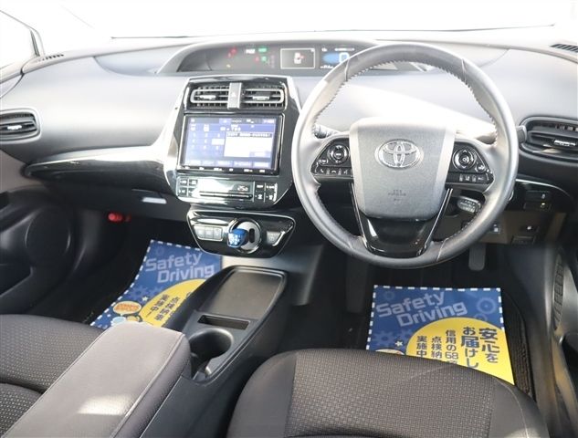 TOYOTA PRIUS 2019 Image 31
