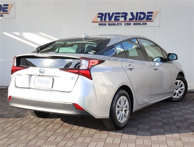 TOYOTA PRIUS 2019 Image 31