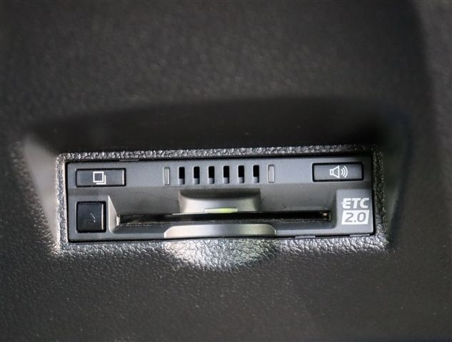 TOYOTA PRIUS 2019 Image 31