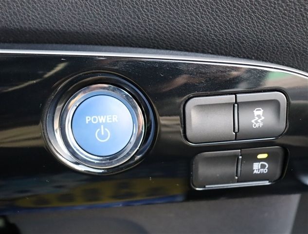 TOYOTA PRIUS 2019 Image 31