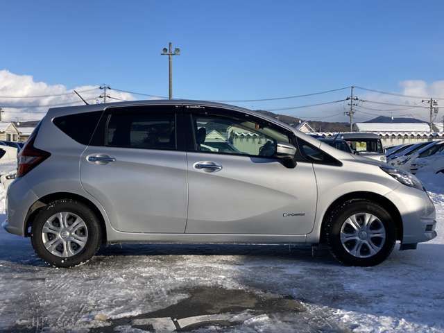 NISSAN NOTE 4WD 2018 Image 31