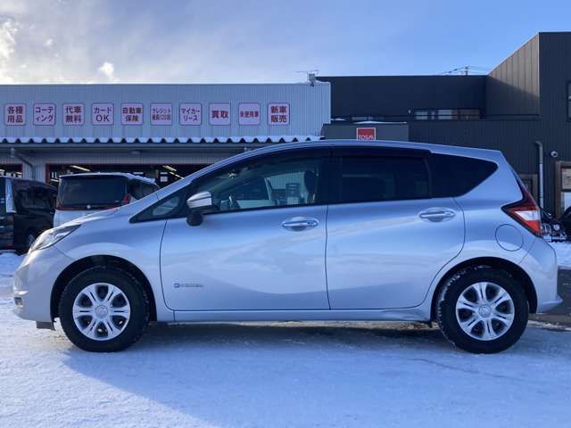 NISSAN NOTE 4WD 2018 Image 31