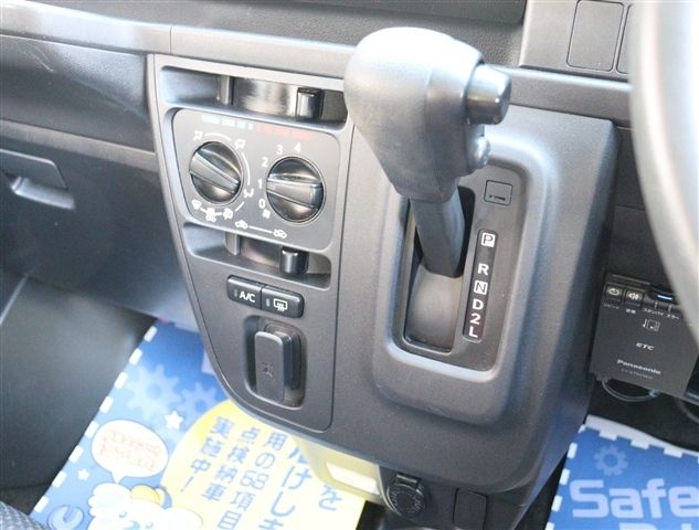 DAIHATSU HIJET CARGO 2018 Image 31