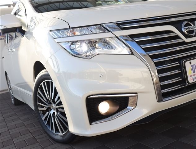 NISSAN ELGRAND 2015 Image 31