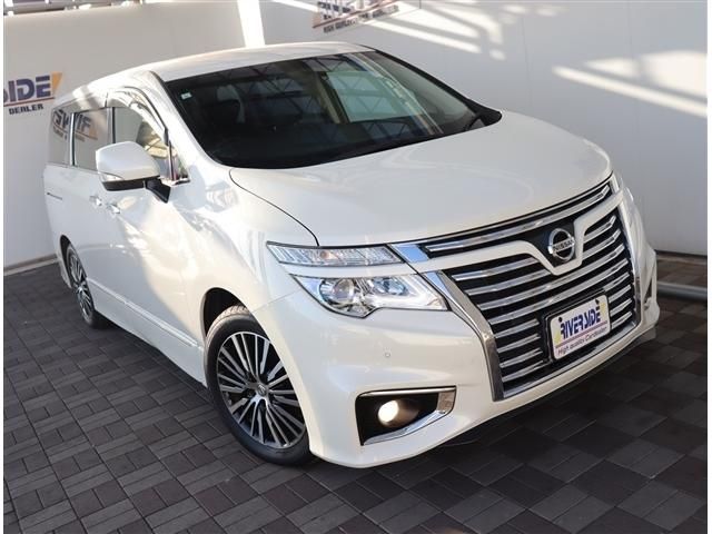 NISSAN ELGRAND 2015 Image 31