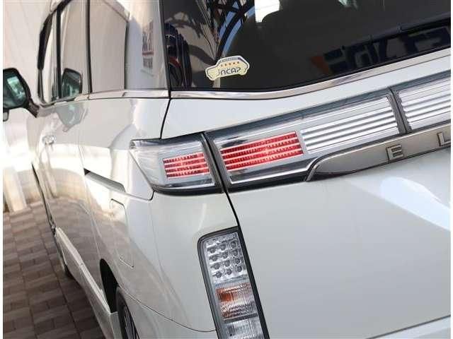 NISSAN ELGRAND 2015 Image 31