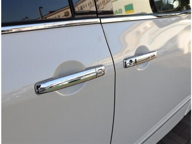 NISSAN ELGRAND 2015 Image 31