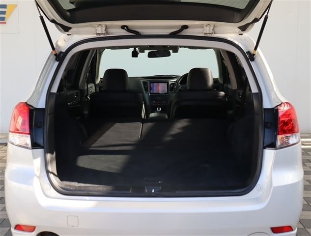 SUBARU LEGACY OUTBACK 2012 Image 31