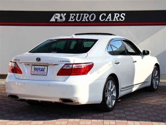 TOYOTA LEXUS LS600H 2012 Image 31