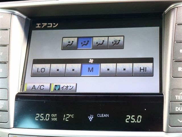 TOYOTA LEXUS LS600H 2012 Image 31