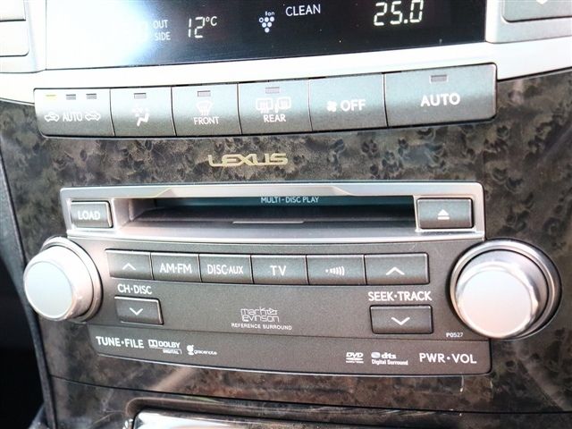 TOYOTA LEXUS LS600H 2012 Image 31