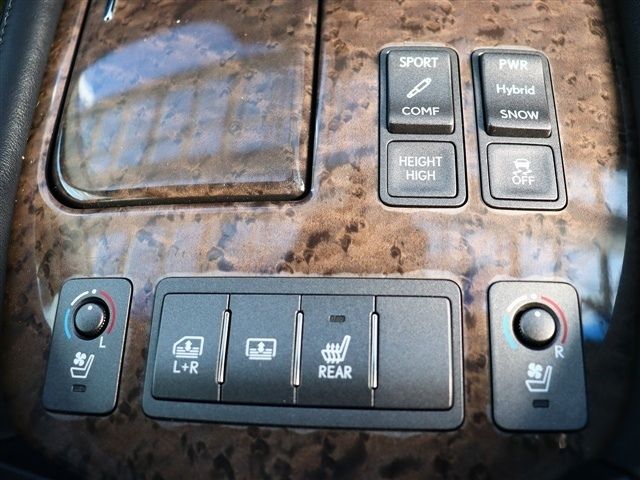 TOYOTA LEXUS LS600H 2012 Image 31