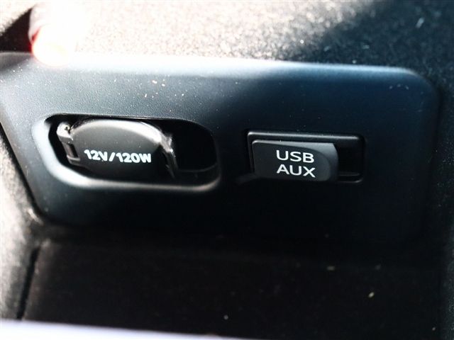 TOYOTA LEXUS LS600H 2012 Image 31