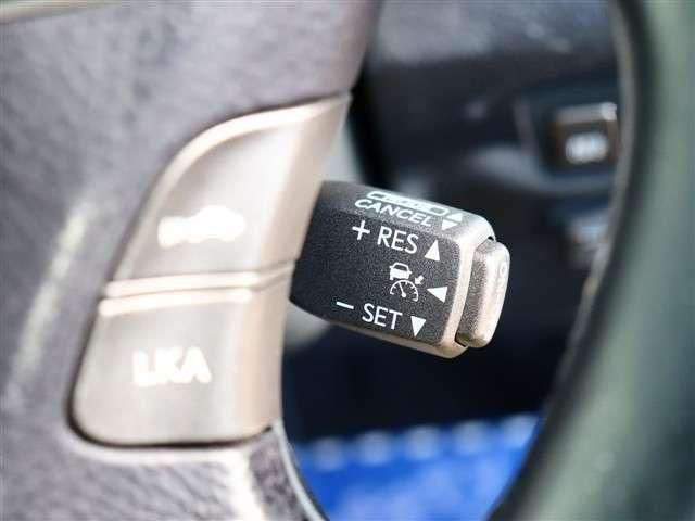 TOYOTA LEXUS LS600H 2012 Image 31