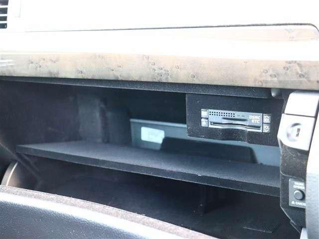 TOYOTA LEXUS LS600H 2012 Image 31