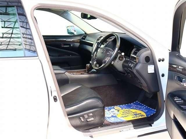 TOYOTA LEXUS LS600H 2012 Image 31