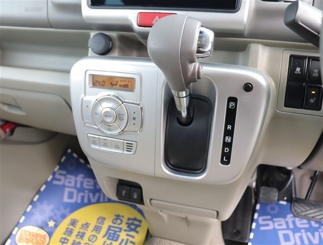 SUZUKI EVERY WAGON 2024 Image 31