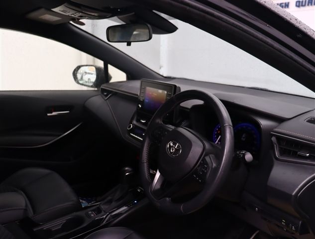 TOYOTA COROLLA TOURING HYBR 2020 Image 31