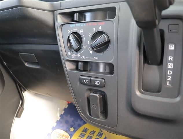 DAIHATSU HIJET CARGO 2021 Image 31