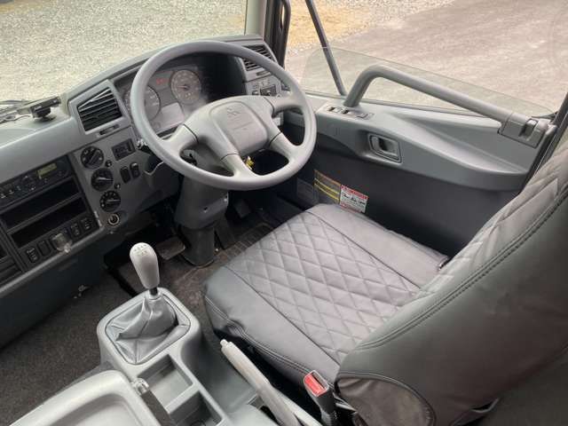 MITSUBISHI FUSOU FIGHTER 2017 Image 31