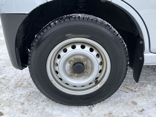 DAIHATSU HIJET CARGO 4WD 2020 Image 31