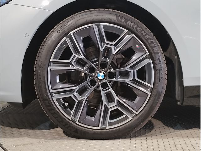 BMW 5SERIES TOURING 2025 Image 31