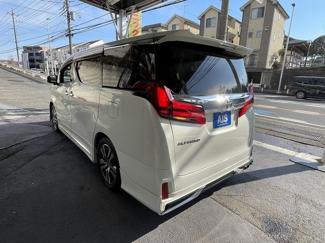 TOYOTA ALPHARD 2018 Image 31