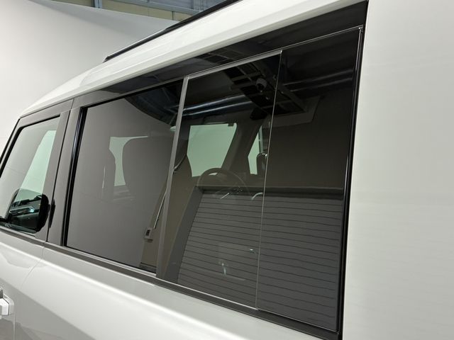 ROVER DEFENDER 2024 Image 31