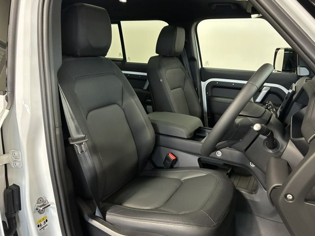 ROVER DEFENDER 2024 Image 31