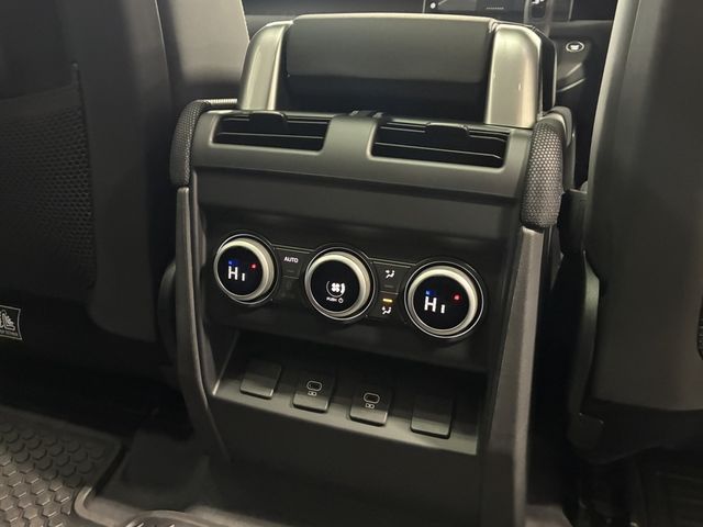 ROVER DEFENDER 2024 Image 31