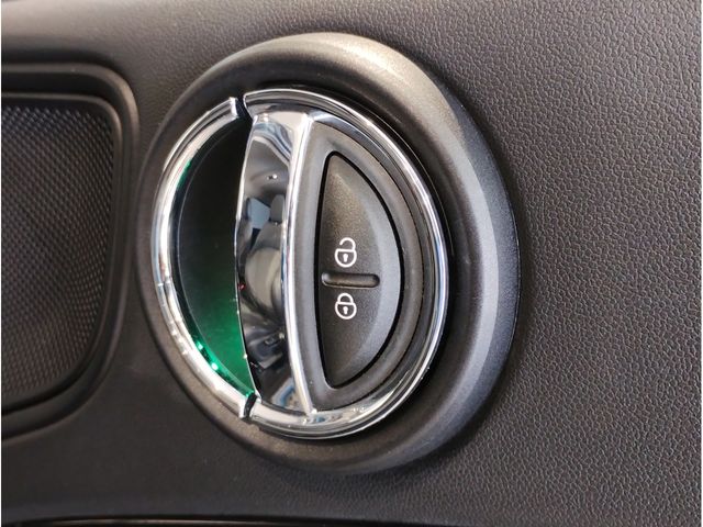 BMW MINI COOPER D CROSSO 2021 Image 31