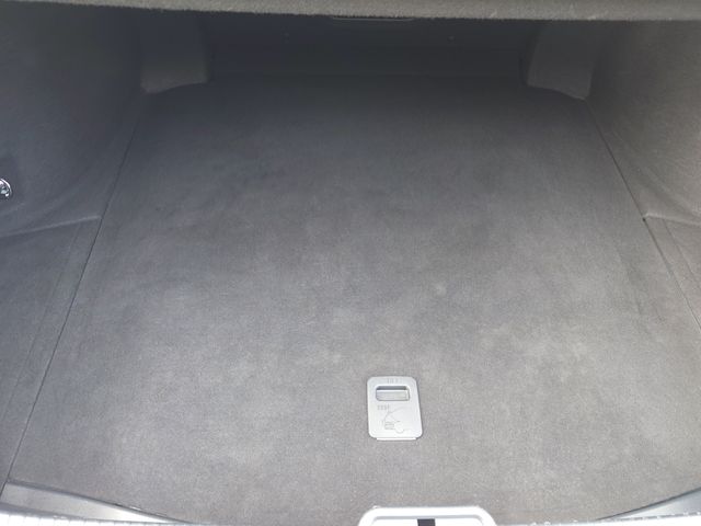 TOYOTA LEXUS ES300H 2019 Image 31