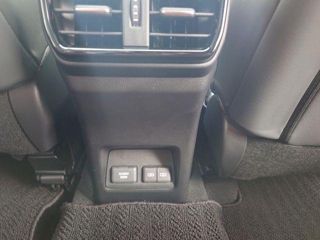 TOYOTA LEXUS NX350H 2023 Image 31