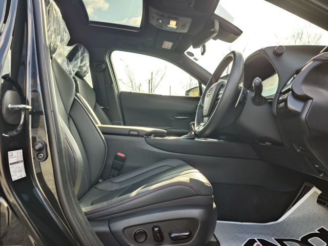 TOYOTA LEXUS UX250H 2023 Image 31