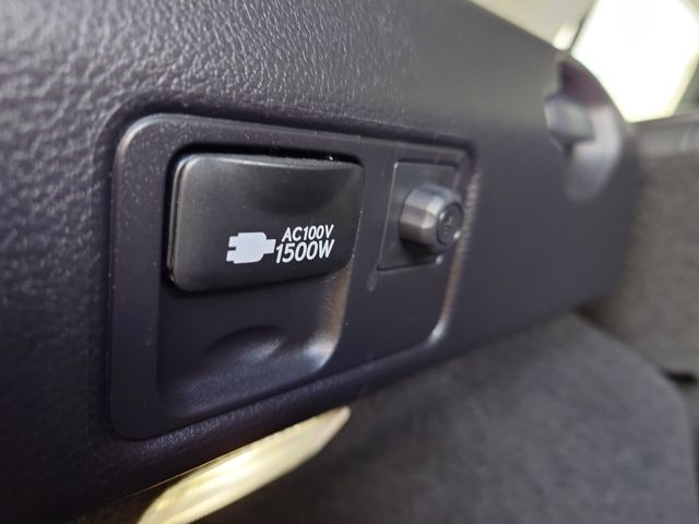 TOYOTA LEXUS UX250H 2023 Image 31