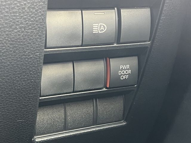 TOYOTA NOAH 2023 Image 31