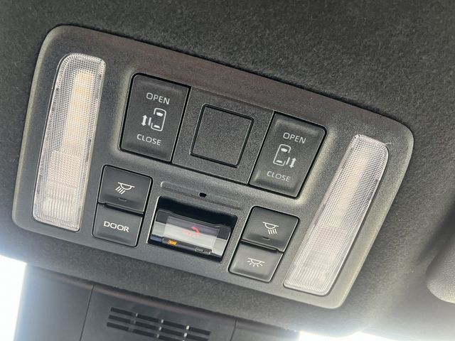 TOYOTA NOAH 2023 Image 31