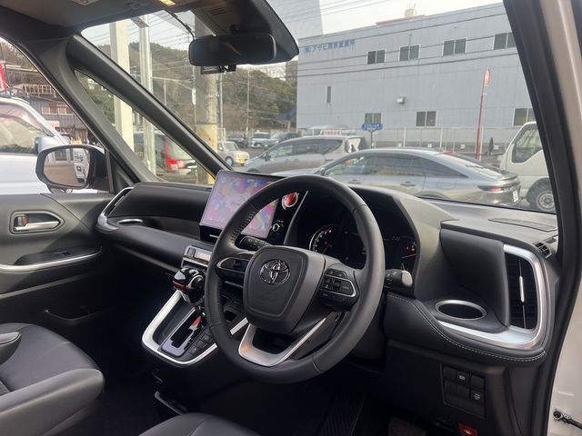 TOYOTA NOAH 2023 Image 31