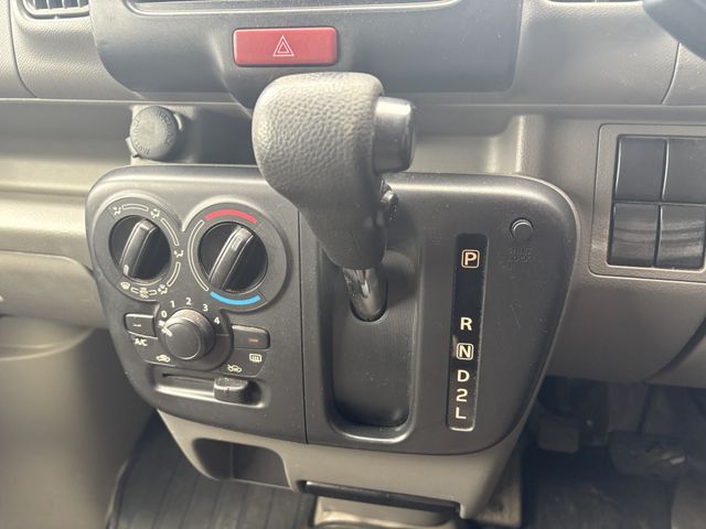 SUZUKI EVERY VAN 4WD 2018 Image 31